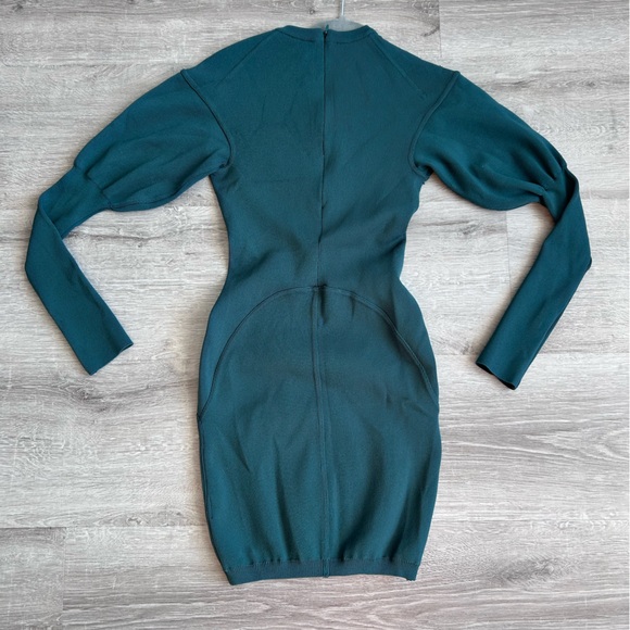 Women’s Aritzia talula sculpted knit dress size 6 - Picture 6 of 12